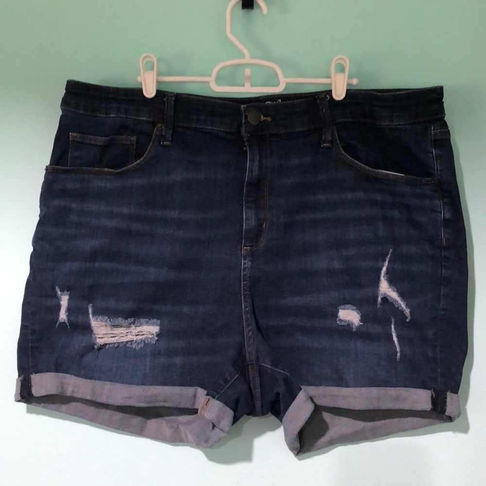 Jean Short size 20 Target (Universal Thread)